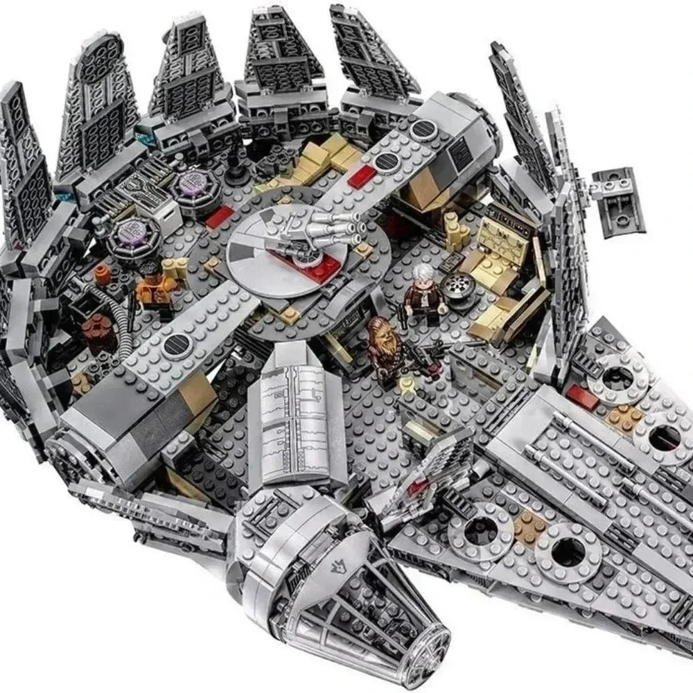NEW LEGO Star Wars Episode VII Millennium Falcon 75105 COMPLETE 1329pcs *Retired